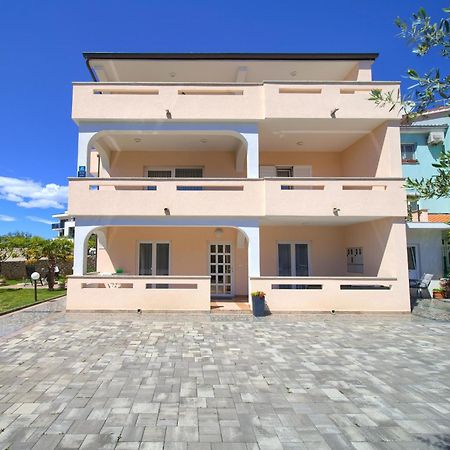 Apartmani ASSA Krk Krk Town Bagian luar foto