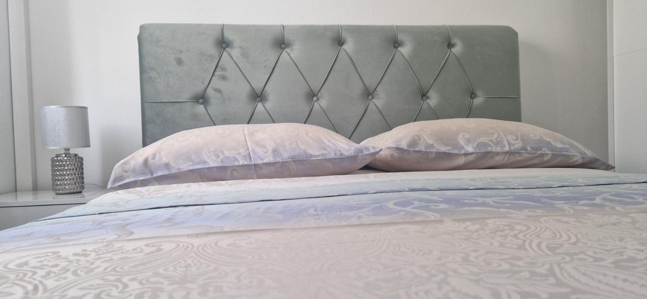Apartmani ASSA Krk Krk Town Bagian luar foto