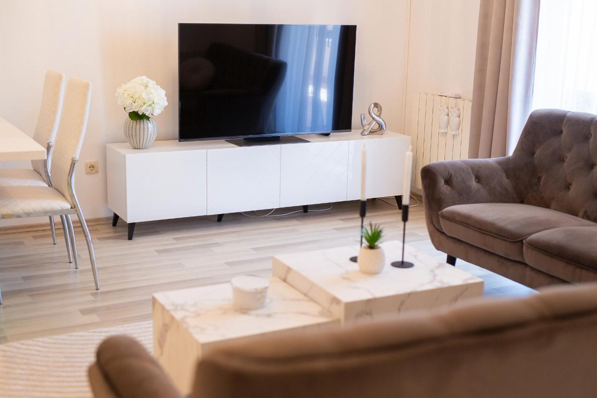 Apartmani ASSA Krk Krk Town Bagian luar foto