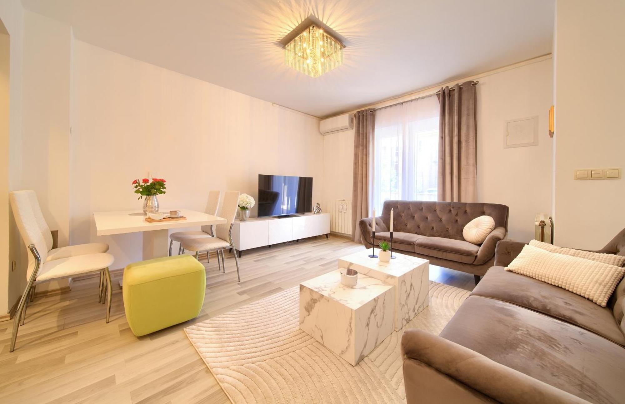Apartmani ASSA Krk Krk Town Bagian luar foto