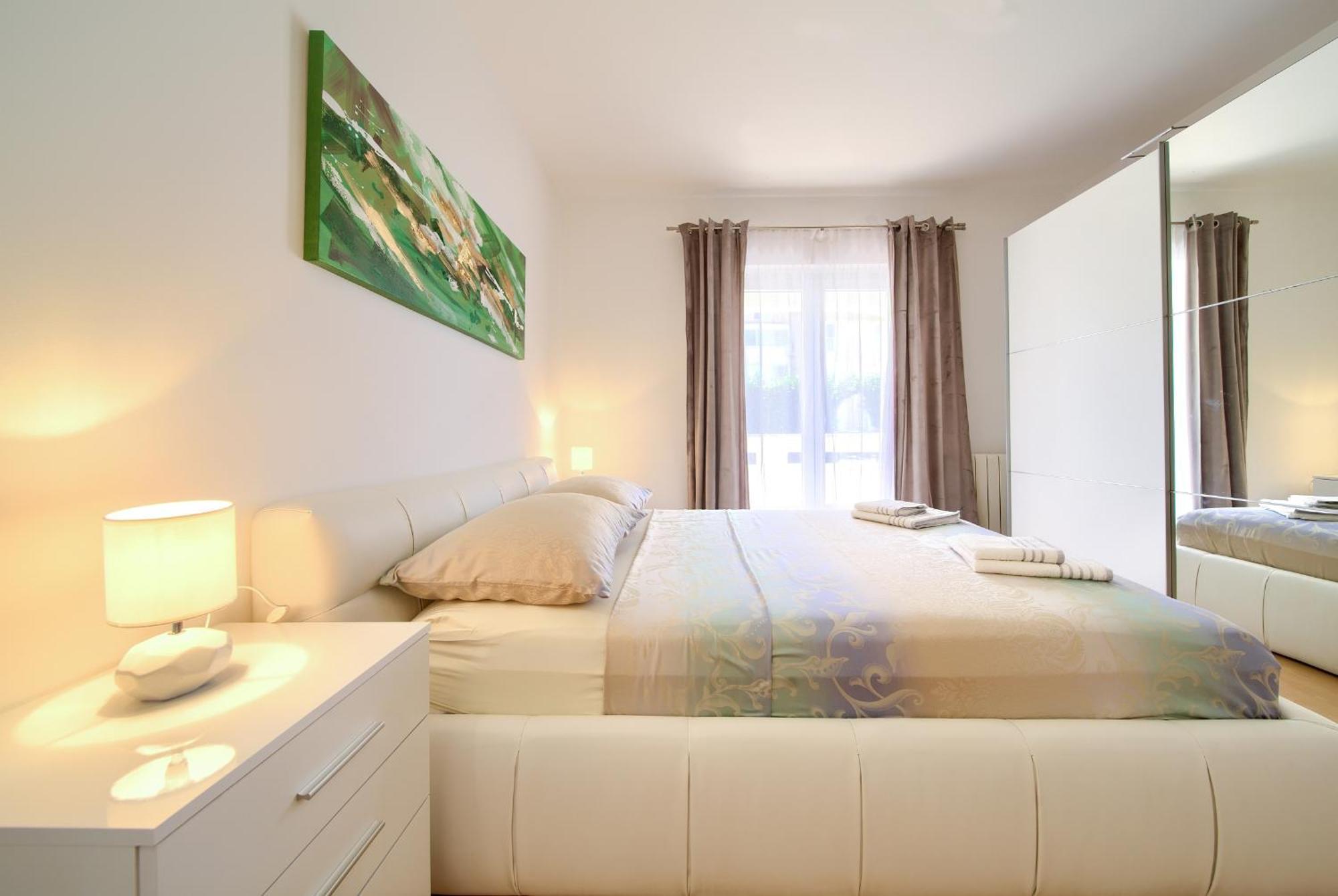 Apartmani ASSA Krk Krk Town Bagian luar foto