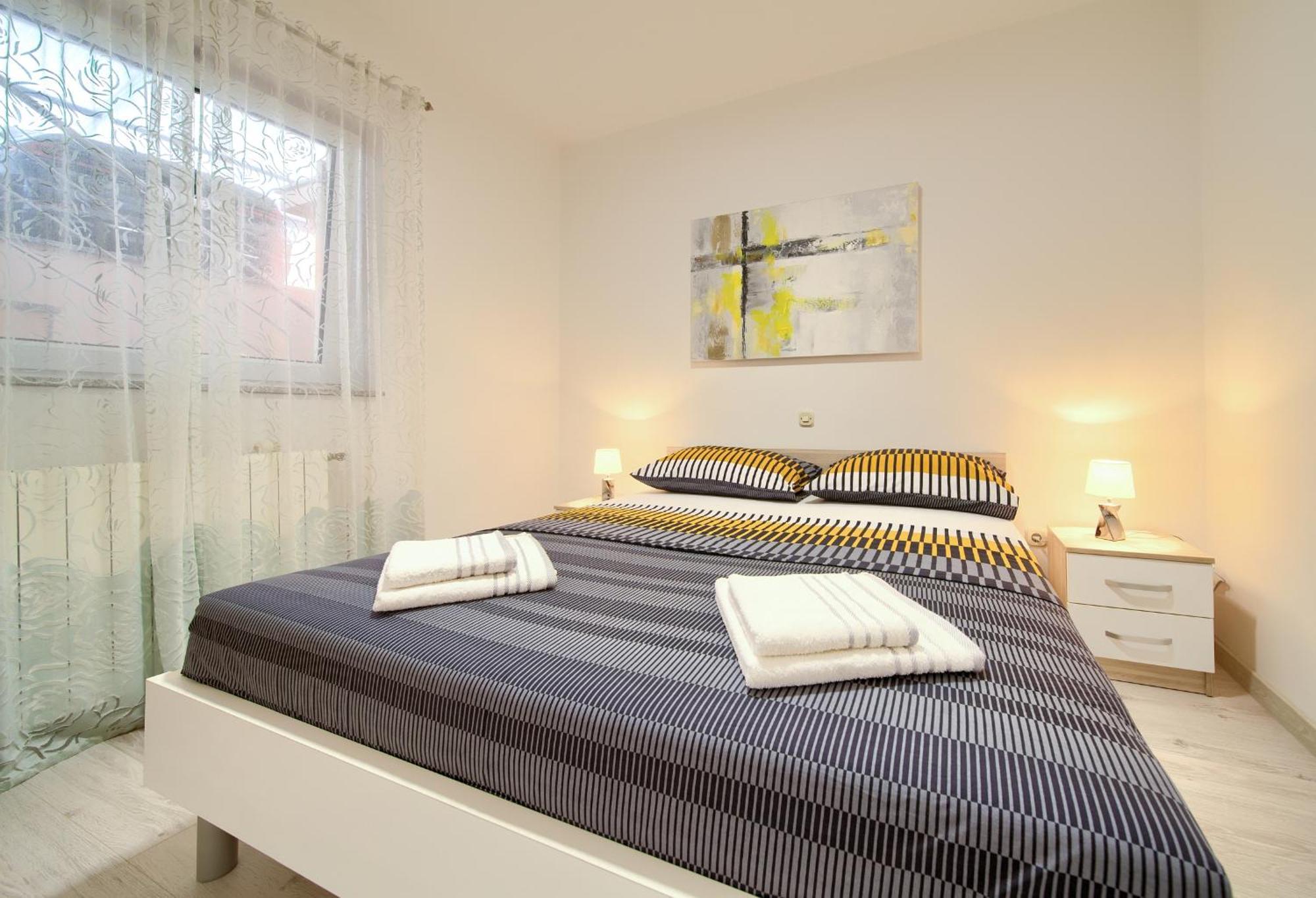 Apartmani ASSA Krk Krk Town Bagian luar foto