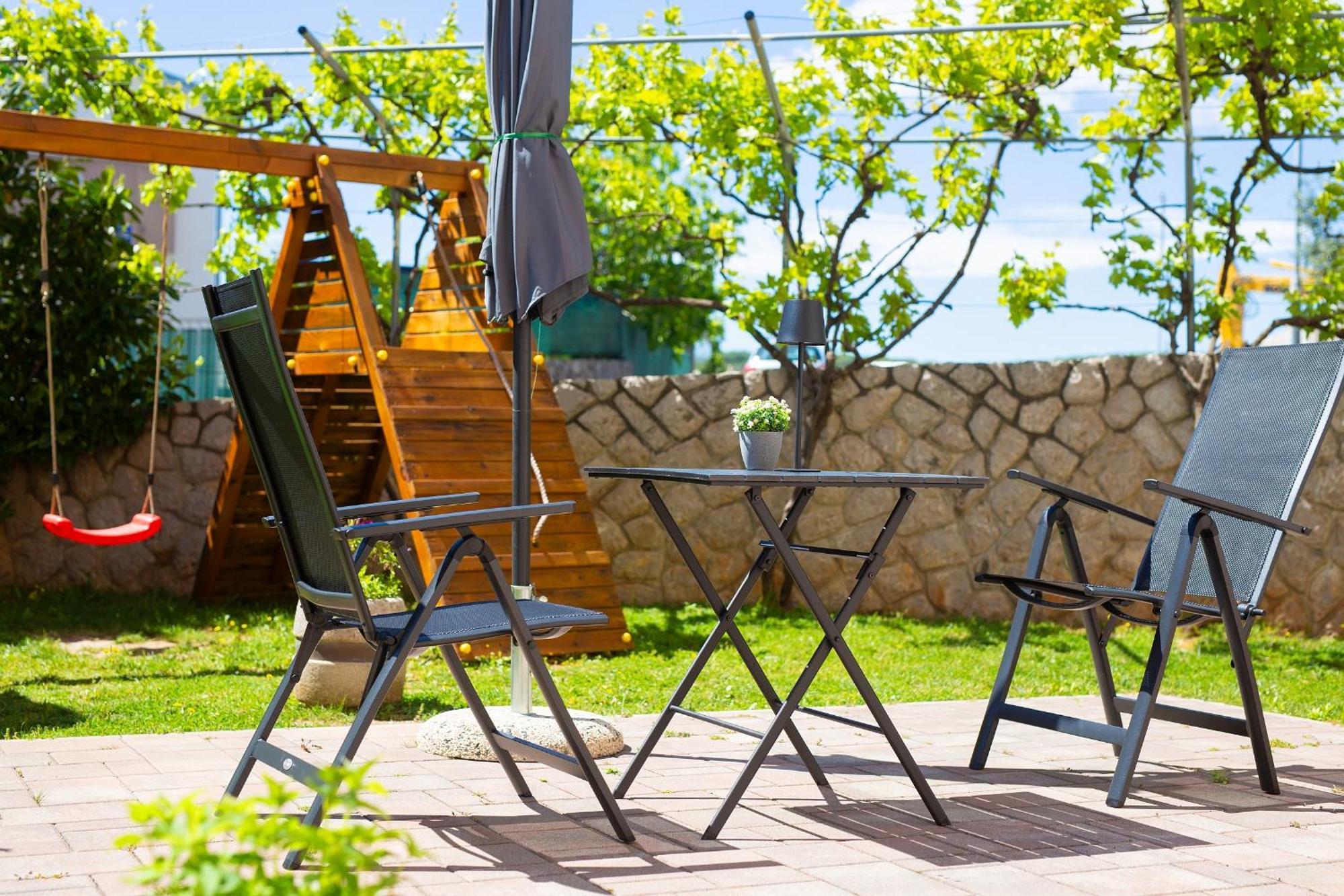 Apartmani ASSA Krk Krk Town Bagian luar foto