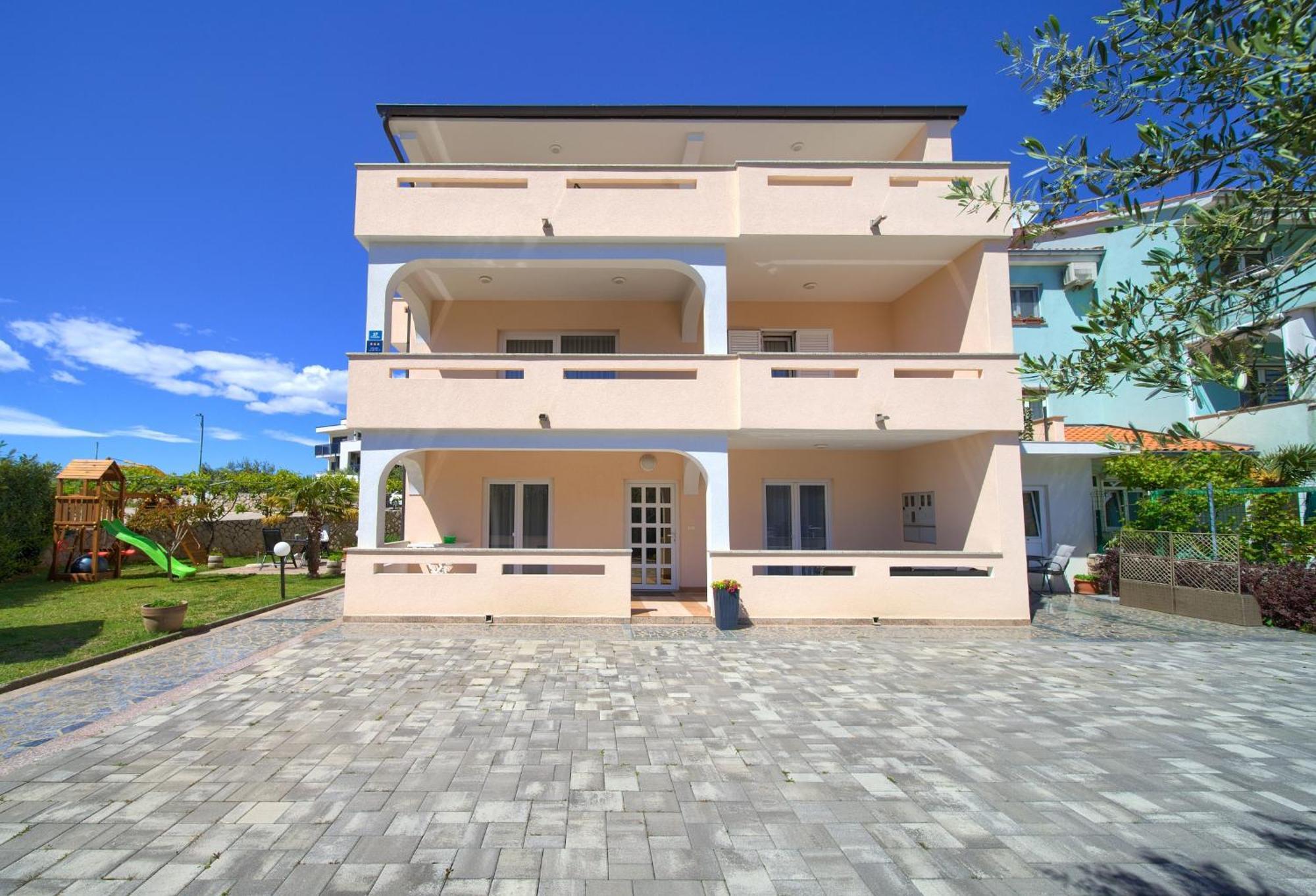 Apartmani ASSA Krk Krk Town Bagian luar foto