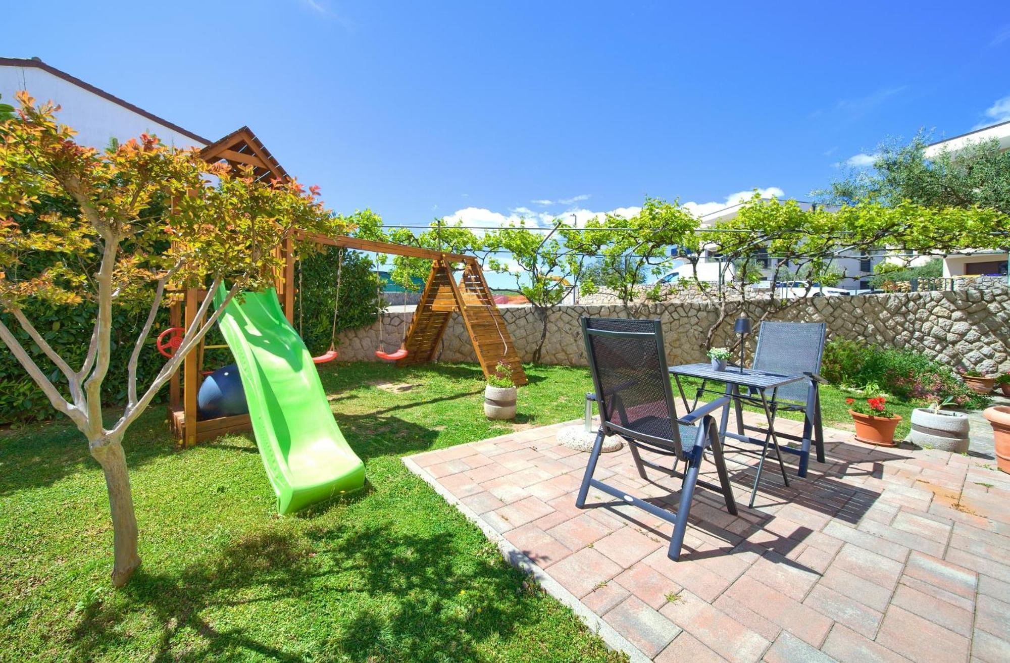 Apartmani ASSA Krk Krk Town Bagian luar foto
