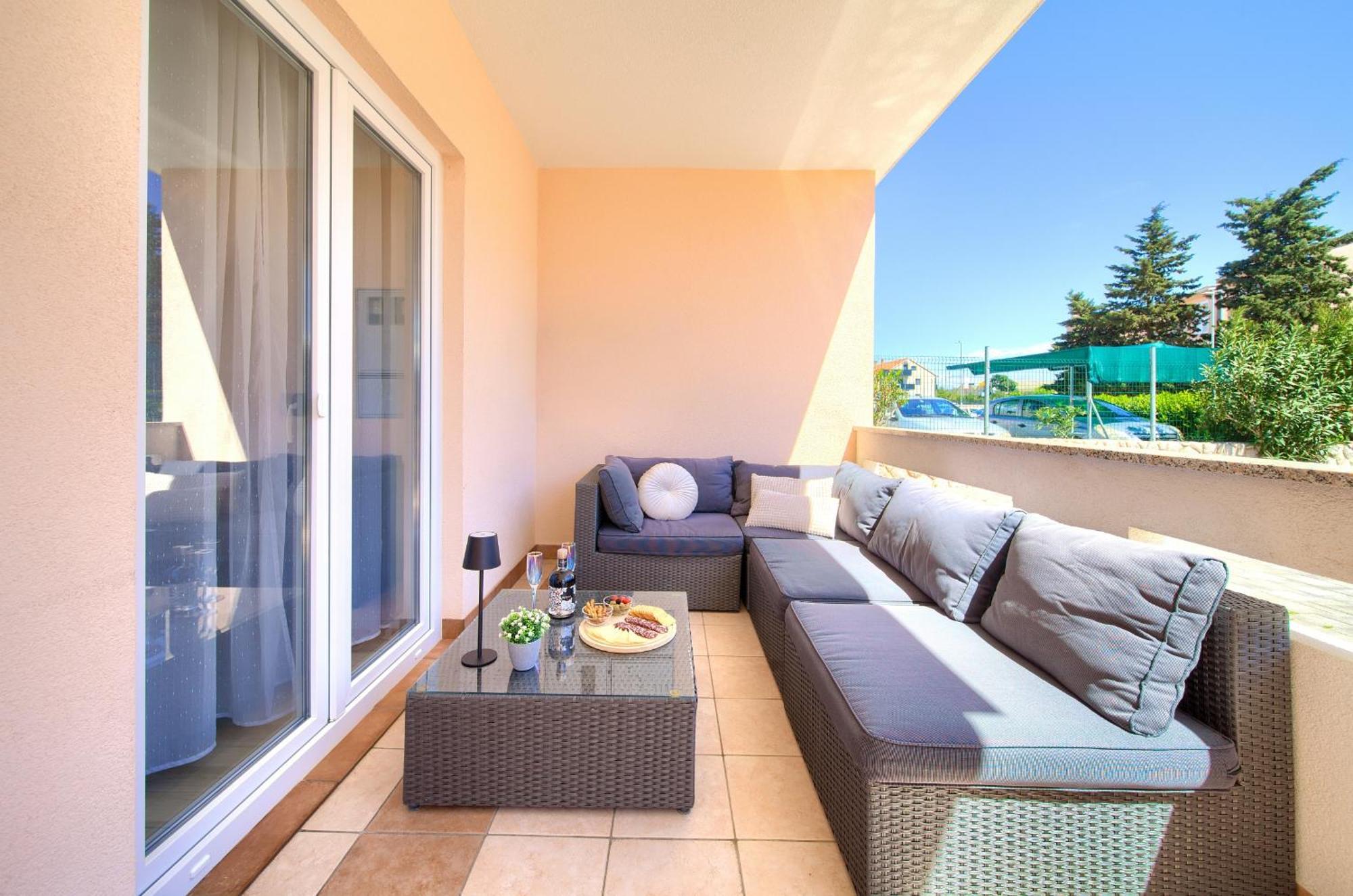 Apartmani ASSA Krk Krk Town Bagian luar foto